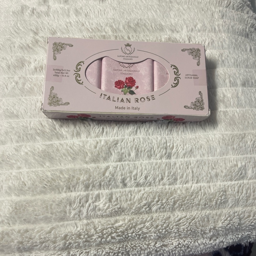 Italian Rose Soap Set